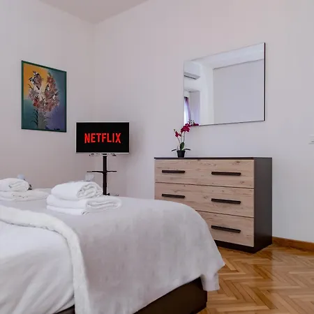 Silenziosa Oasi Moderna Appio Latino *